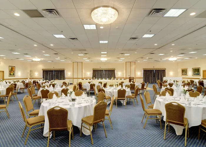 Western Chicago Hotel 3*